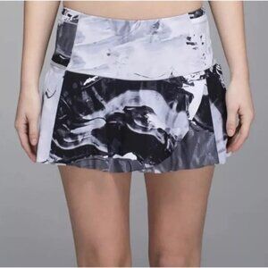 NWOT Lululemon Hit Your Stride Skort Size 10 Biggie Pigment Wave White Black